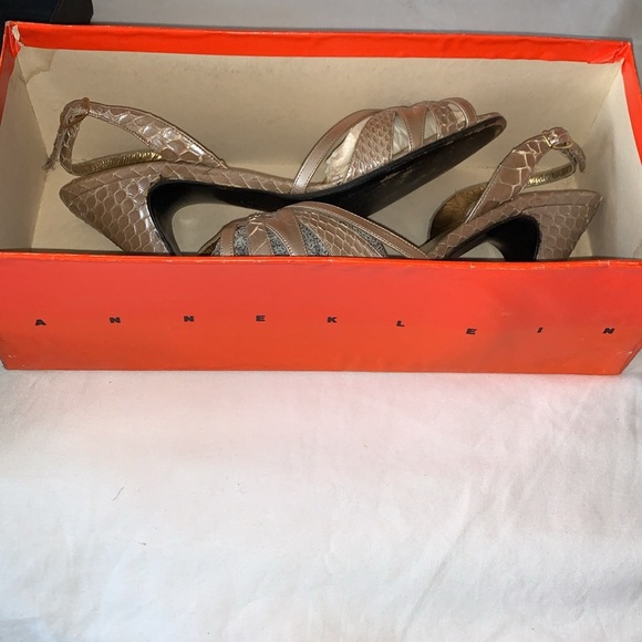 Beautiful Gently Loved Anne Klein Vintage Shoe… For Neiman Marcus - Picture 9 of 9